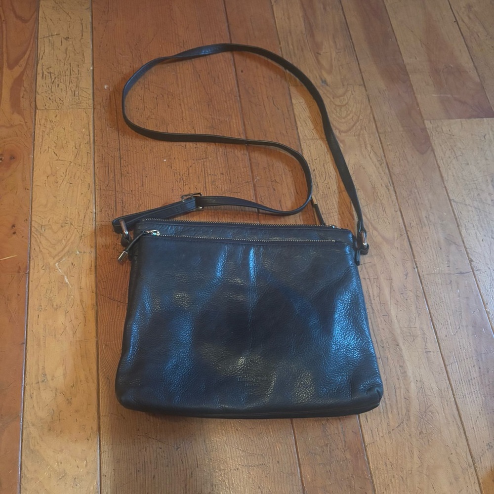 Margot New York dark green leather crossbody purse - Picture 3 of 10